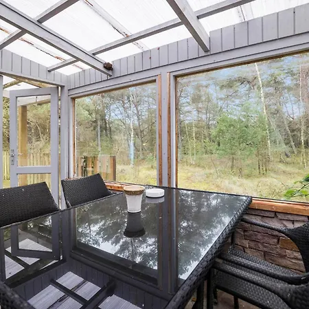 Dom wakacyjny 2 Bedroom Beautiful In